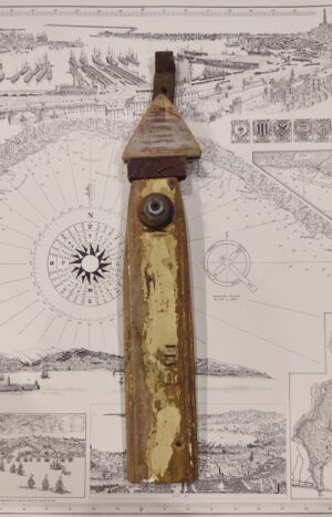 faro di legno da appendere