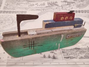 nave di legno da appoggio