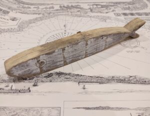 pesce di legno da appendere e da appoggio