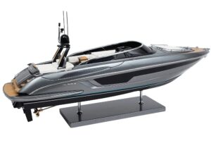 riva rivale 56' grigio squalo