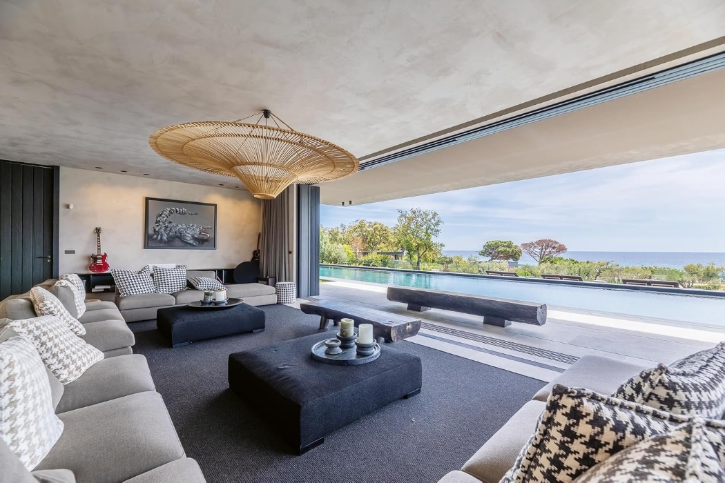 LIVING IN STYLE Seaside Houses - immagine 5
